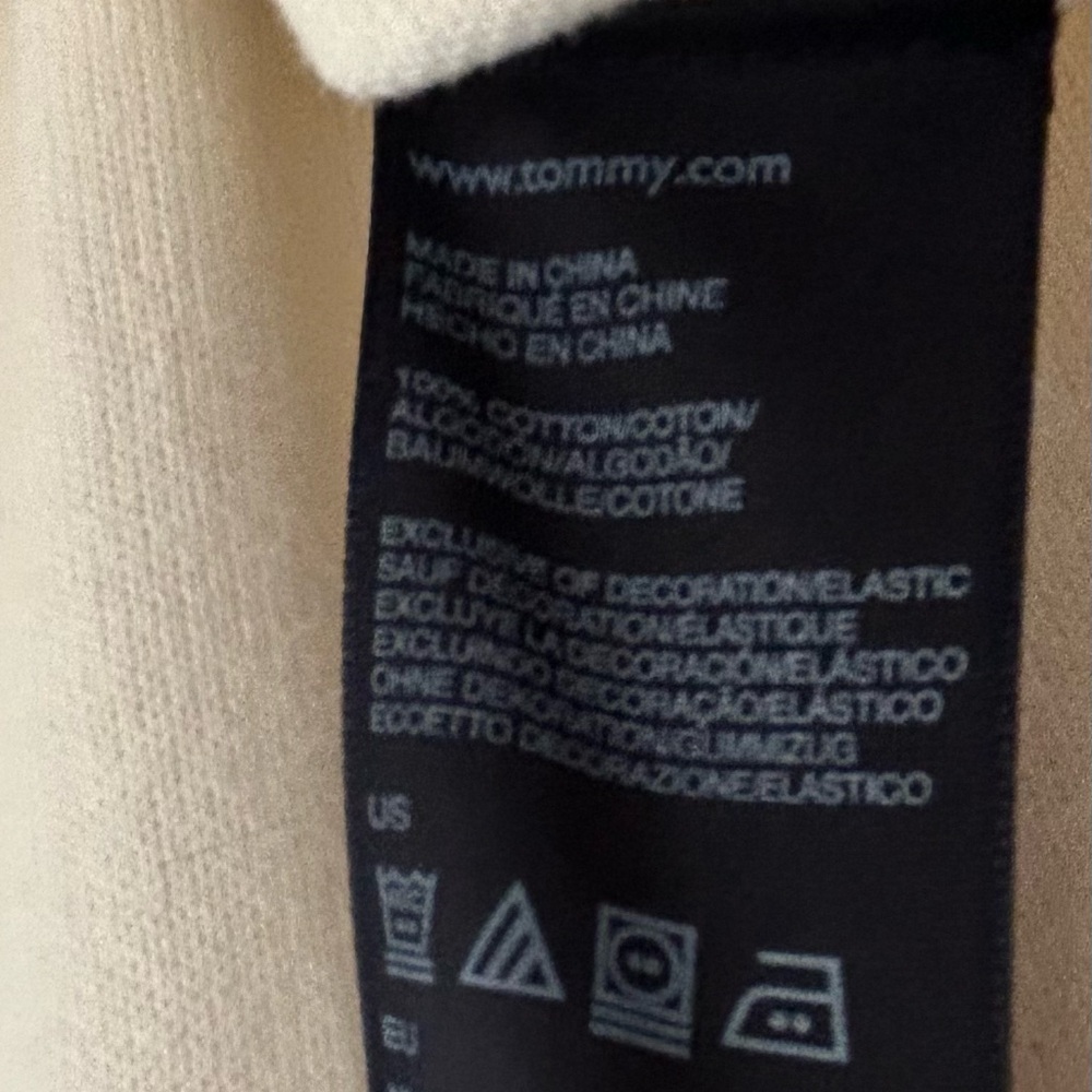 Tommy Hilfiger Men's Off-White V-Neck Sweater - Picture 6 of 7